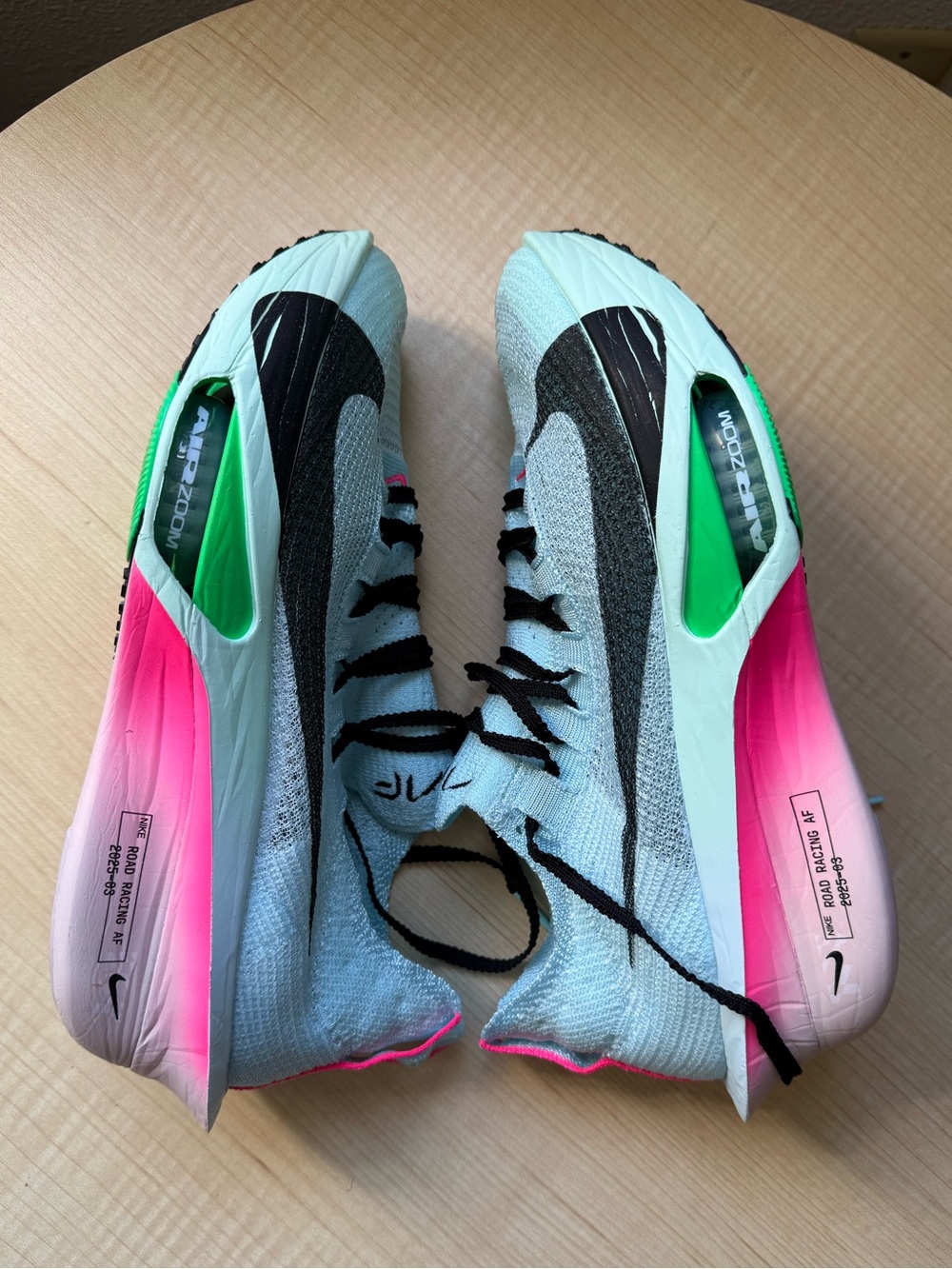 *New Nike AlphaFly 3 Next% in Women’s 10.5, Men’s 9